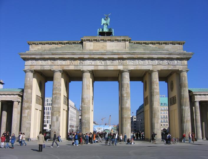 Before and After: Brandenburger Tor (06/1976 & 2005-Mar-28)